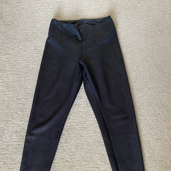 Express Pants - Express snake print leggings